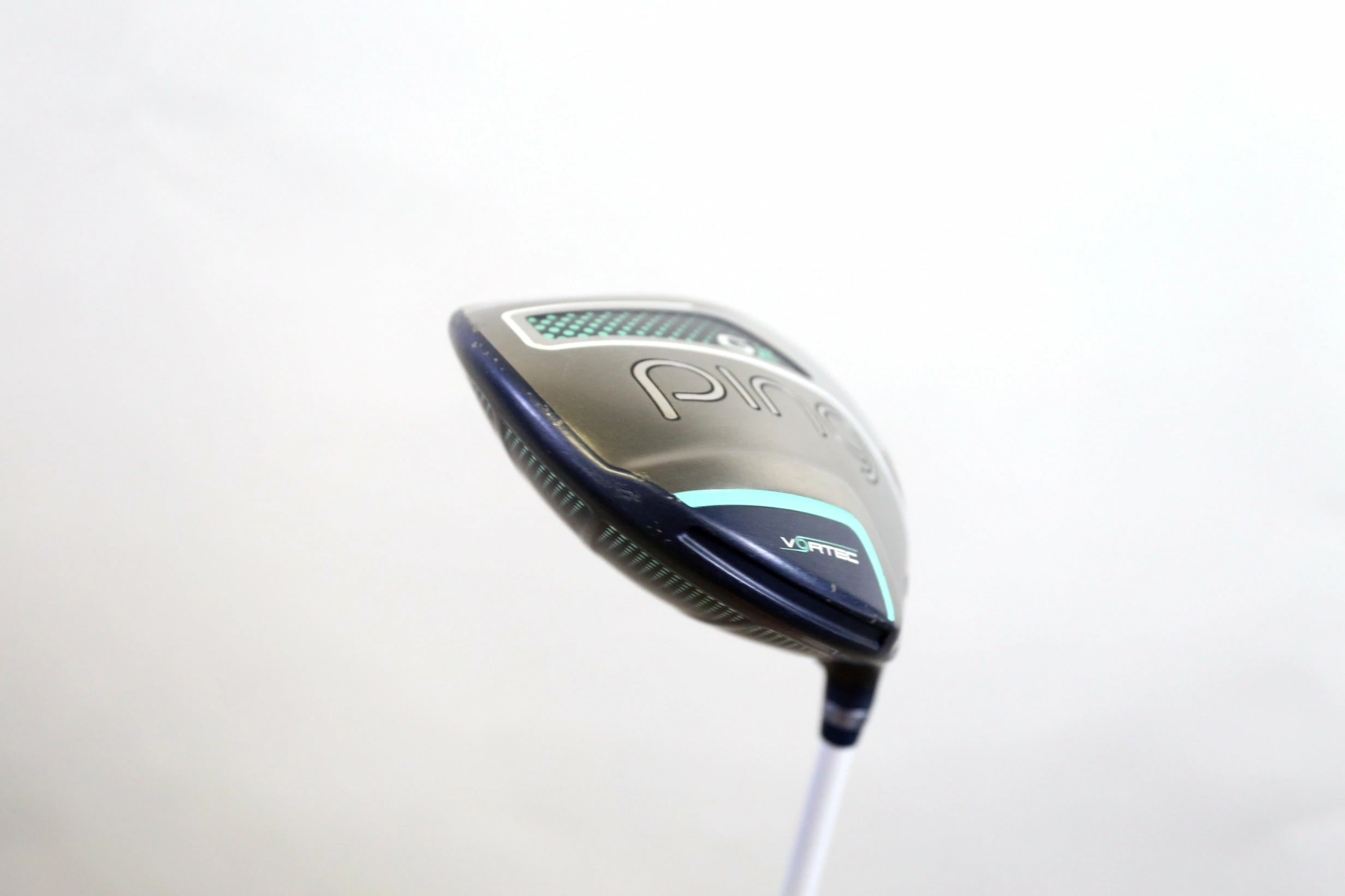 Ping G LE Driver - Right-Handed - 11.5 Degrees - Ladies Flex 5 Ping G LE Driver - Right-Handed - 11.5 Degrees - Ladies Flex - Image 3